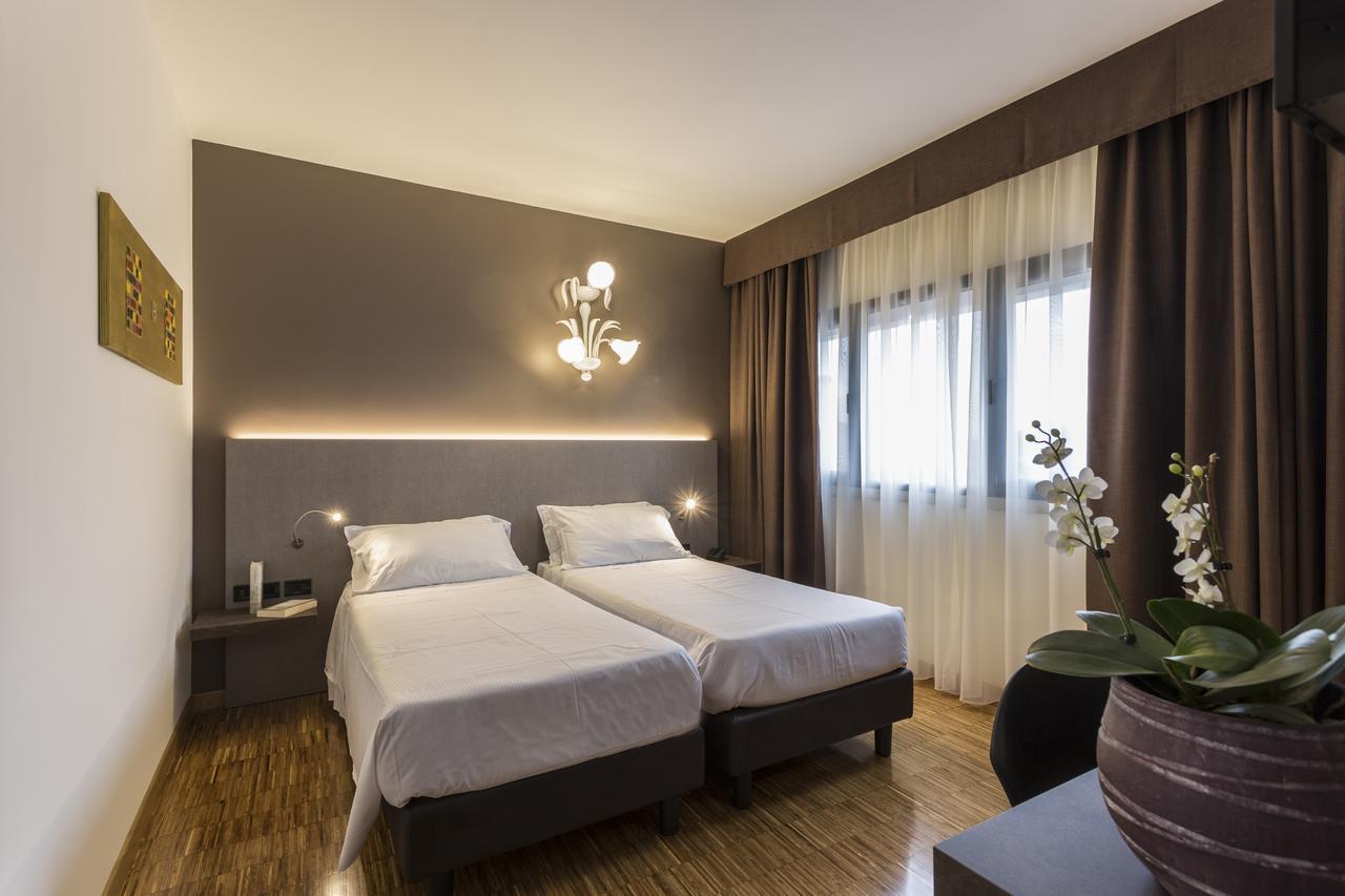 Hotel Da Porto Vicenza Esterno foto