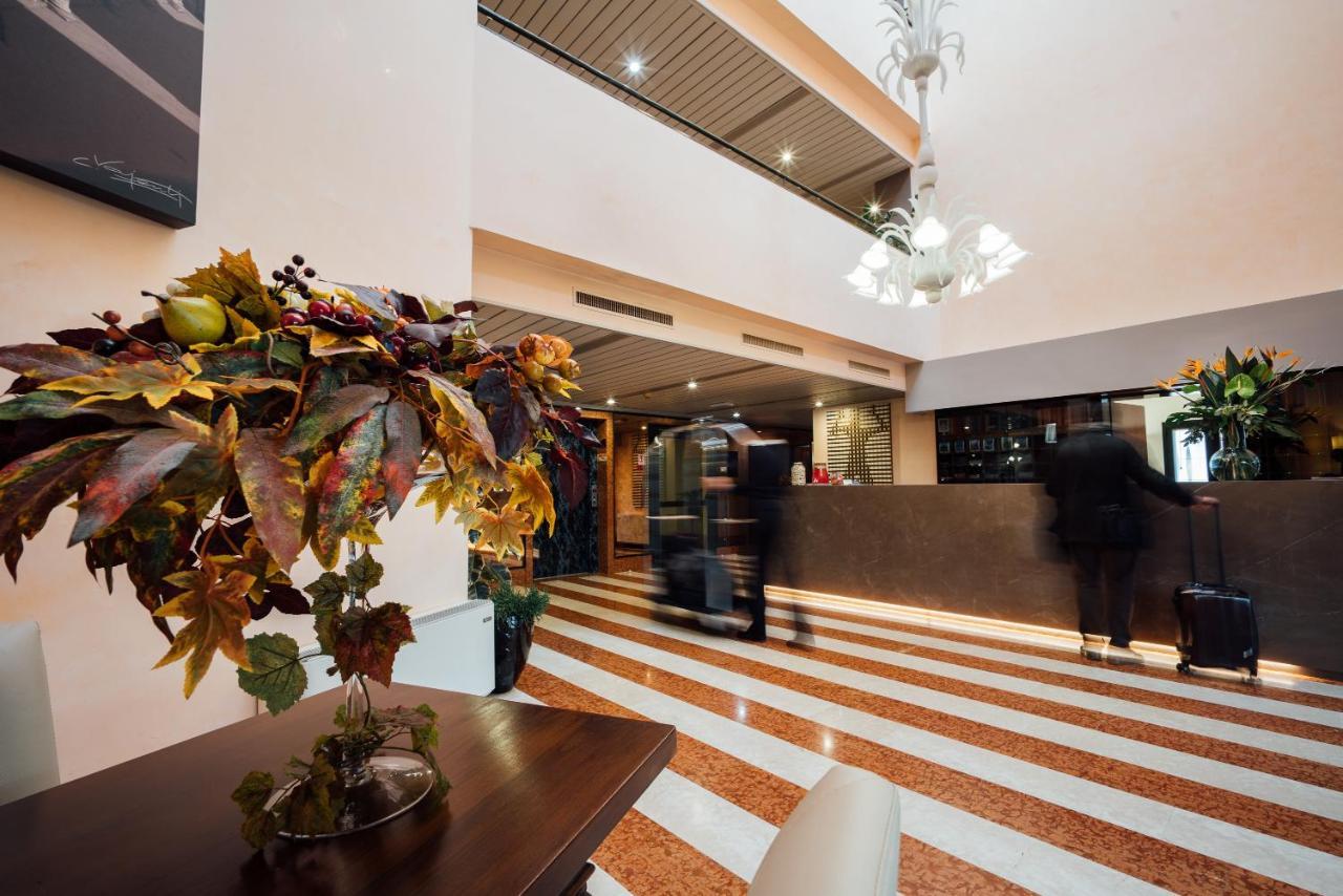 Hotel Da Porto Vicenza Esterno foto